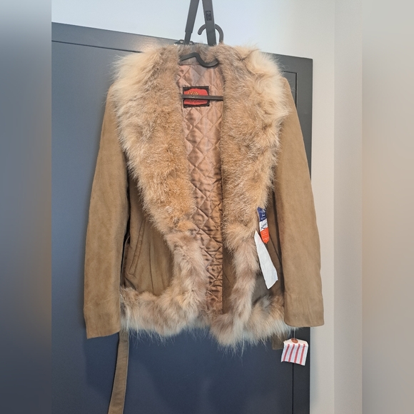 Jackets & Blazers - old money Women's seude Fur Trim Jacket